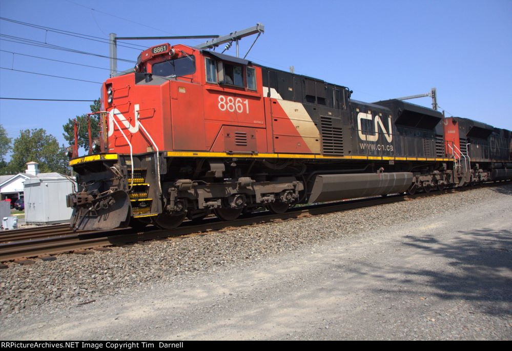 CN 8861 leads B705